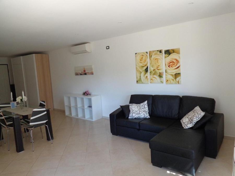 גרימו Villa Angelina Garden מראה חיצוני תמונה